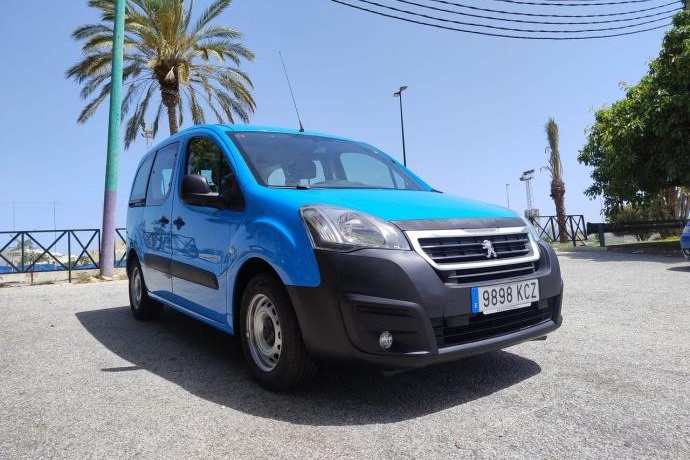 PEUGEOT PARTNER 16 HDI MIXTA 5 PLAZAS