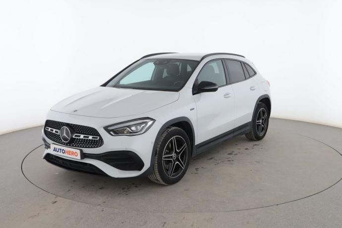 MERCEDES-BENZ GLA 250e AMG LINE