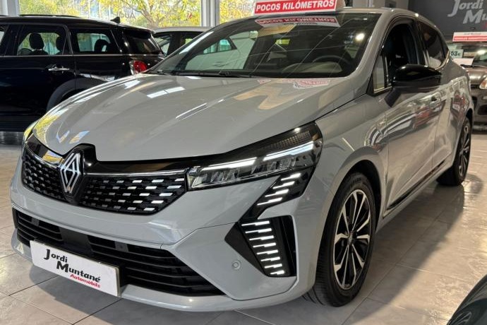 RENAULT CLIO 1.0TCE 91CV TECHNO.- " AÑO 2024 ".- " SOLO 32.450 KM ".- " IMPECABLE ".-