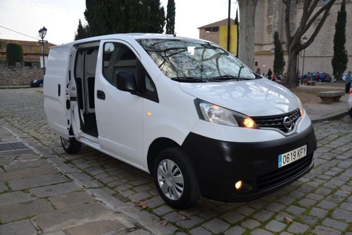 NISSAN NV200 1.5 TDCI 90CV CONFORT FURGÓN../ DOBLE PUERTA LATERAL