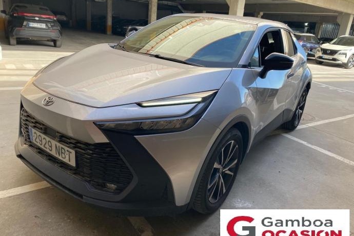TOYOTA C-HR 1.8 Advance Hybrid 140