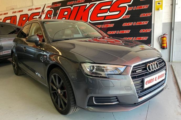 AUDI A3 2.0 TDI quattro S tronic Sportback
