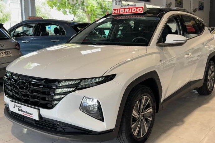 HYUNDAI TUCSON 1.6TGDI 48V 150CV MAXX SKY 4X2.- " HIBRIDO-GASOLINA".- " NACIONAL ".-