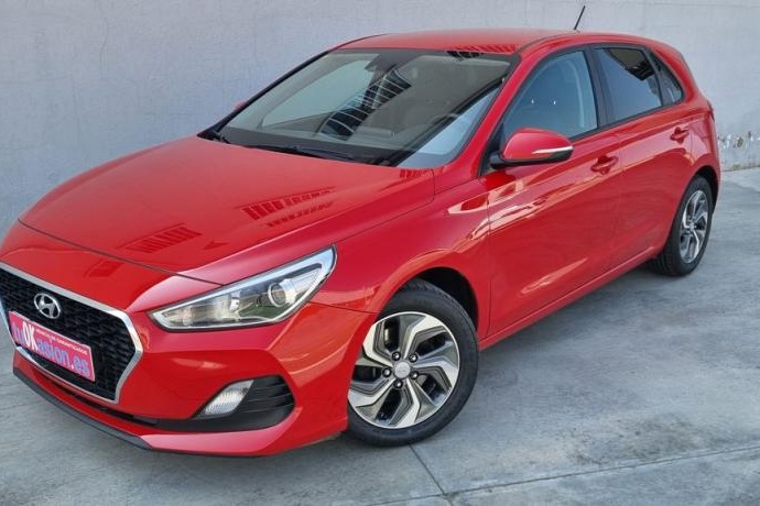 HYUNDAI i30 1.6crdi 95cv klass