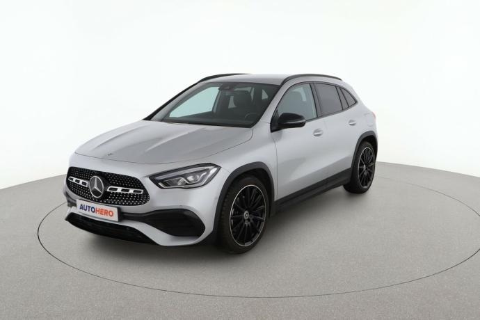 MERCEDES-BENZ GLA 200 AMG Line
