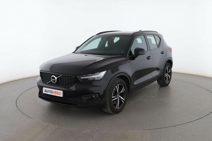 VOLVO XC40 2.0 D4 R-Design AWD