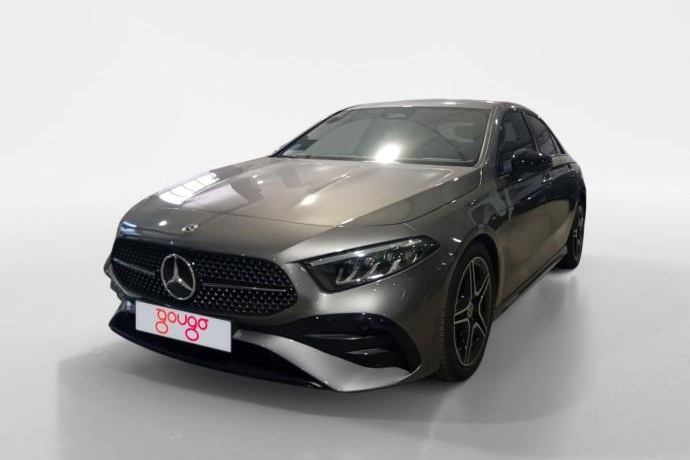 MERCEDES-BENZ A A 180 Sedán