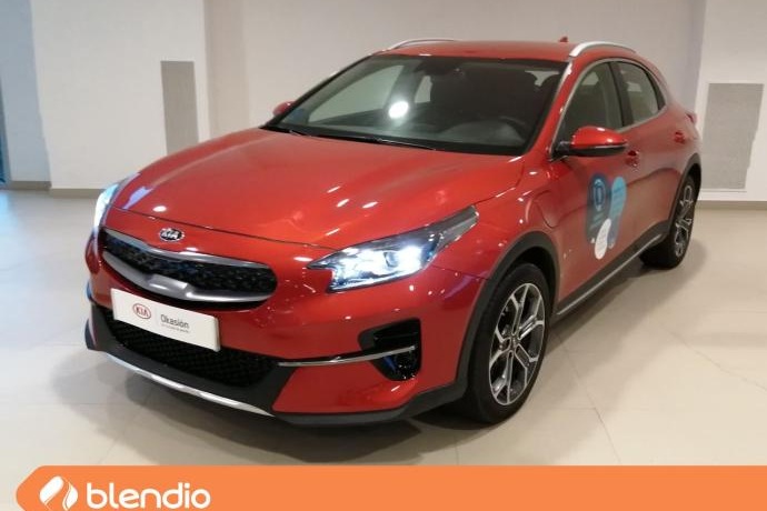 KIA XCEED 1.6 GDI PHEV ETECH 141 5P