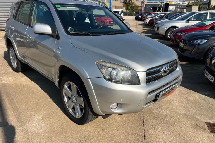 TOYOTA RAV-4 D4D 177 CV XR  4x4