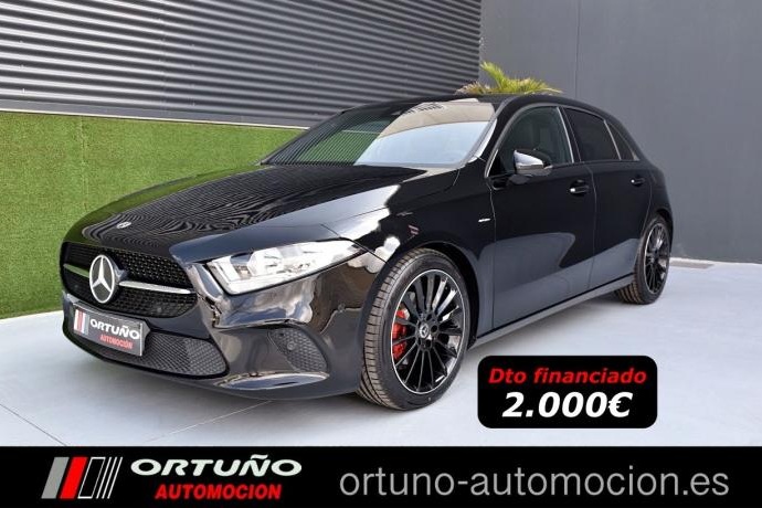 MERCEDES-BENZ A 180 D