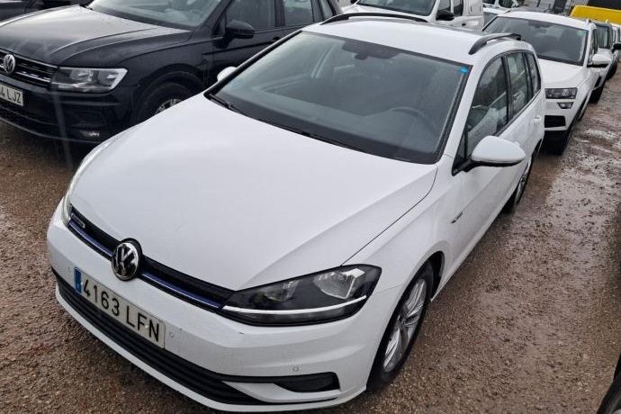 VOLKSWAGEN GOLF Last Edition 1.5 TSI 96kW(130CV) Variant