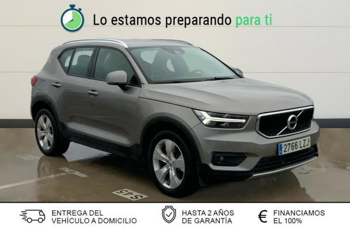 VOLVO XC40 2.0 B4 G MOMENTUM PRO AUTO 4WD 197 5P