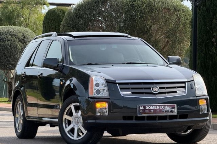 CADILLAC SRX 4.6 V8 aut. AWD Sport Luxury