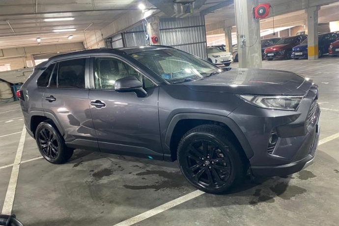 TOYOTA RAV-4 2.5L 220H Advance