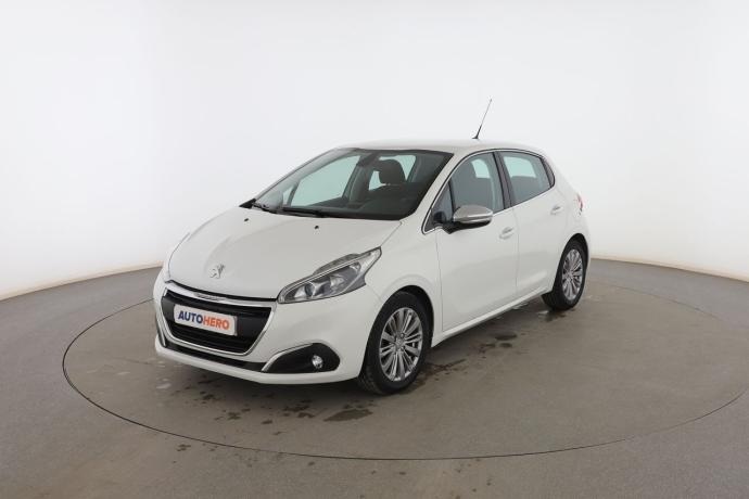 PEUGEOT 208 1.2 PURETECH ALLURE