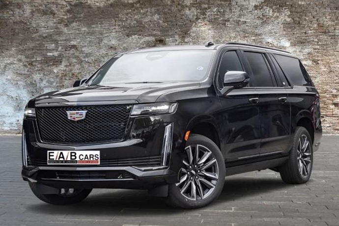CADILLAC ESCALADE 6.2 L V8 LUXURY