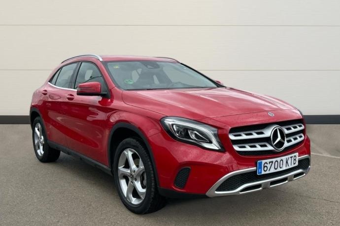 MERCEDES-BENZ GLA 1.6 GLA 180 122 5P