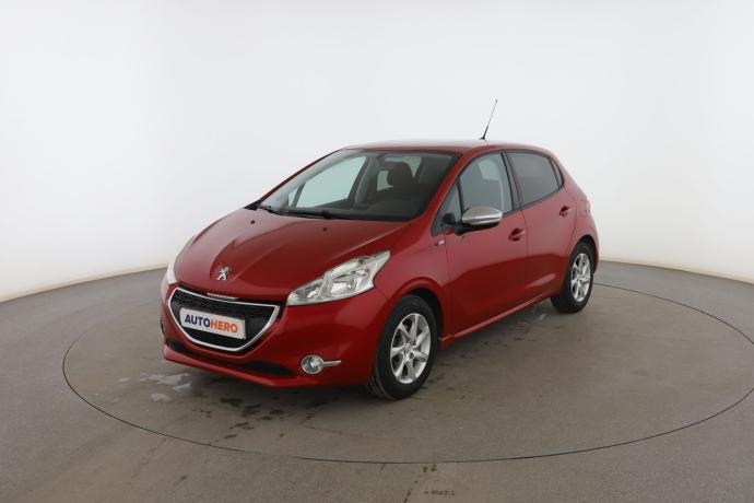 PEUGEOT 208 1.2 PURETECH STYLE