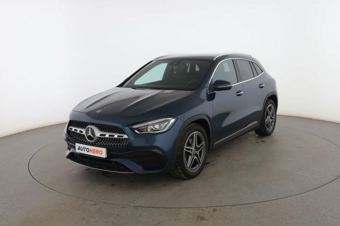 MERCEDES-BENZ GLA 200 AMG Line
