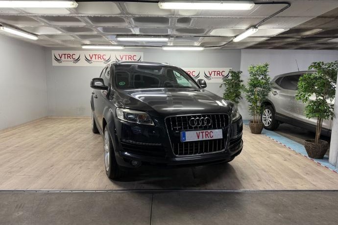 AUDI Q7 4.2 V8 Quattro