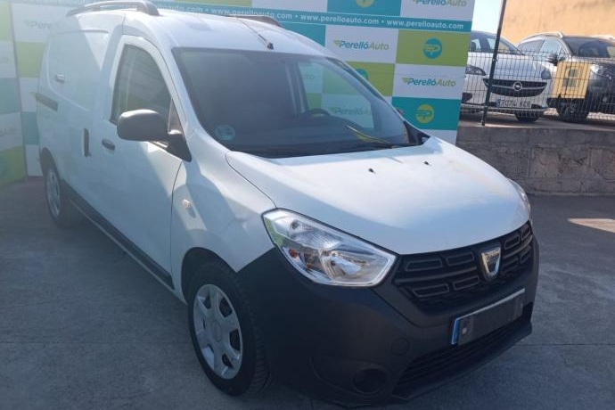 DACIA DOKKER VAN ESSENTIAL BLUEDCI 95