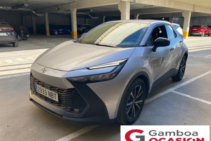 TOYOTA C-HR 1.8 Advance Hybrid 140