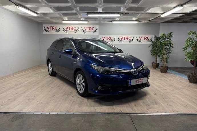 TOYOTA AURIS ACTIVE TOURING SPORTS