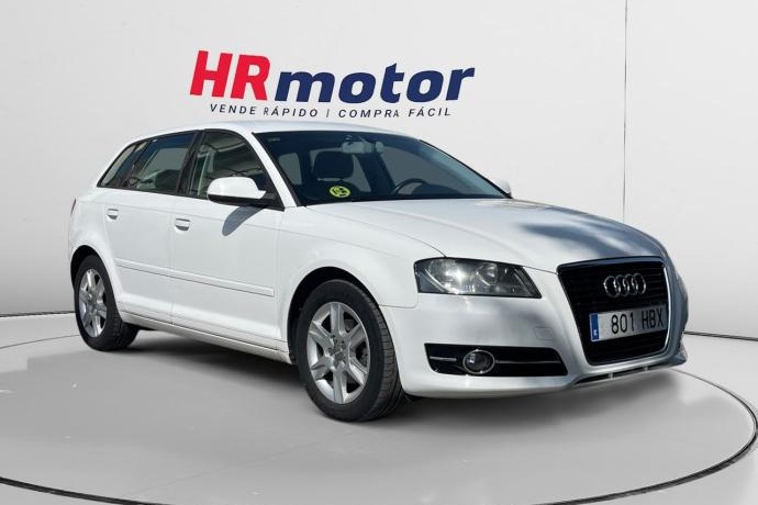 AUDI A3 1.6 TDI ATTRACTION