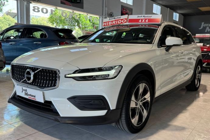 VOLVO V60 CROSS COUNTRY 2.0D B-4 4WD 197CV.- " HÍBRIDO ETIQUETA ECO ".- " IMPECABLE ".-
