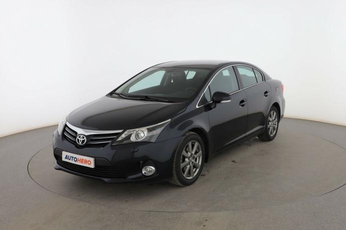 TOYOTA AVENSIS 1.8 Advance