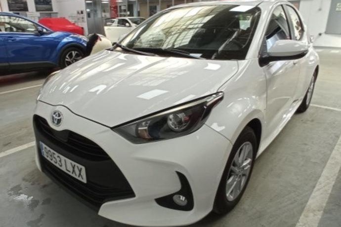 TOYOTA YARIS 1.5 120H Active Tech