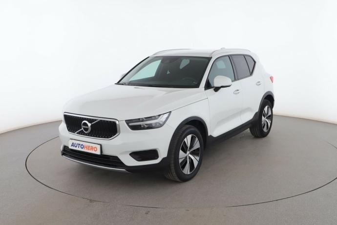 VOLVO XC40 2.0 D3 Momentum 2WD