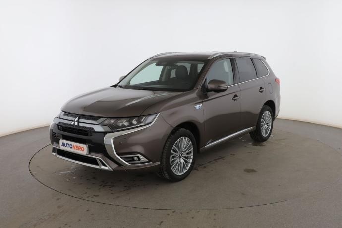 MITSUBISHI OUTLANDER PHEV Motion 4WD