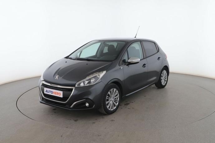 PEUGEOT 208 1.2 PURETECH STYLE
