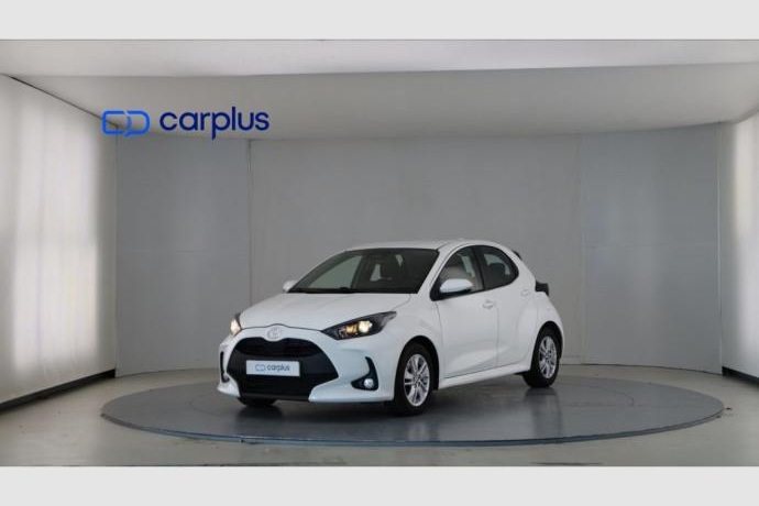 TOYOTA YARIS 1.5 120H Business Plus