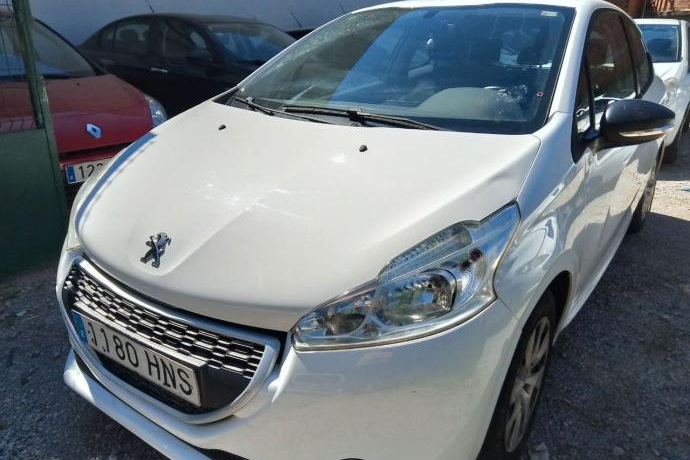PEUGEOT 208 1.0