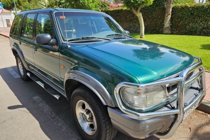 FORD EXPLORER 4.0 V6 4x4 205 CV Auto.