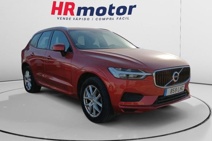 VOLVO XC60 Momentum 2WD