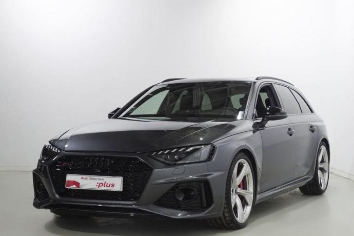 AUDI RS4 TFSI quattro 331 kW (450 CV) tiptronic