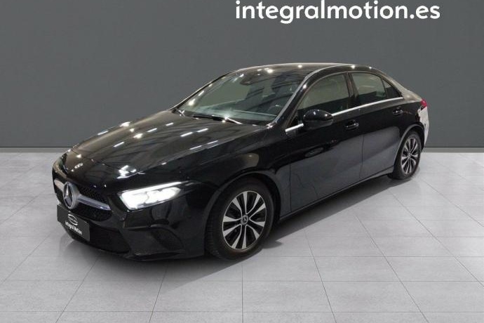 MERCEDES-BENZ A Sedán A 180 d
