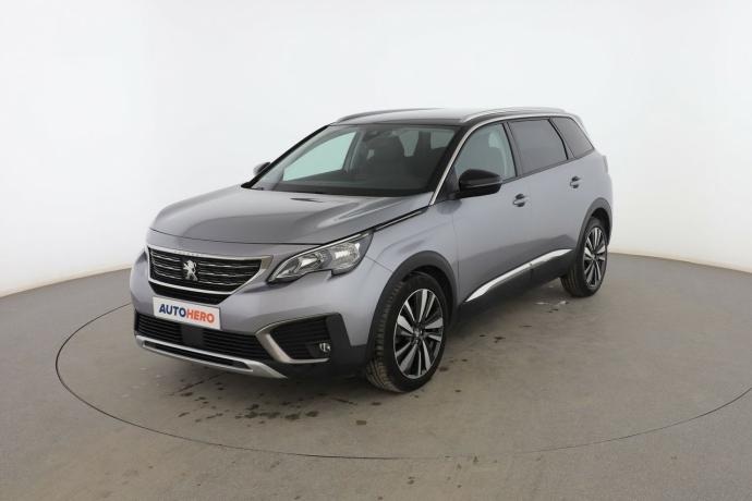 PEUGEOT 5008 1.2 PureTech Allure