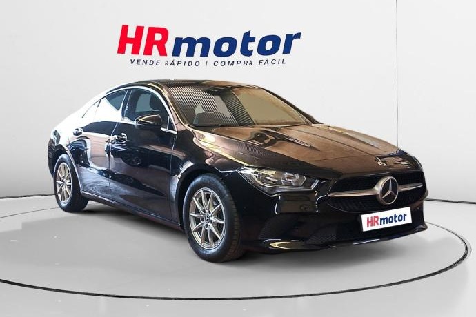 MERCEDES-BENZ CLA 180 Progressive Line