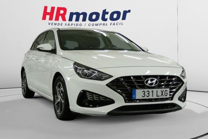 HYUNDAI i30 Essence