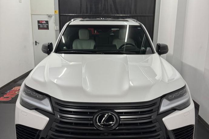 LEXUS LX 600