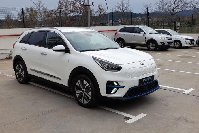 KIA e-NIRO e-Niro 150kW Emotion (Long Range)