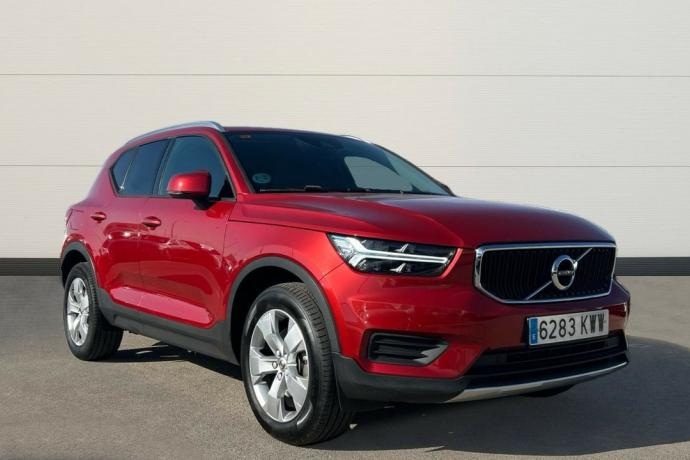VOLVO XC40 2.0 T4 MOMENTUM AUTO 190 5P