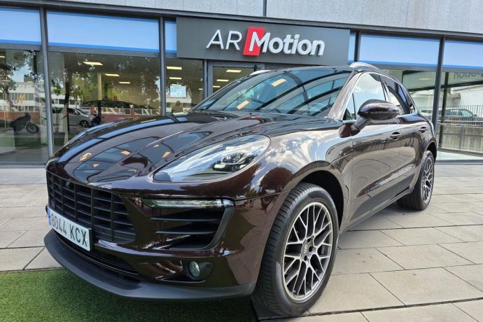PORSCHE MACAN 2.0 CON TECHO PANORAMICO.