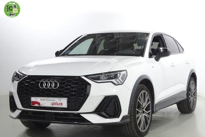 AUDI Q3 Black line 35 TDI 110 kW (150 CV)
