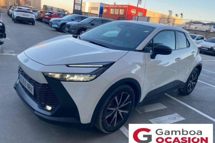 TOYOTA C-HR 1.8 Advance Hybrid 140