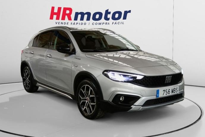 FIAT TIPO Cross